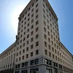 Lawyers Loft In Heritage Skyscraper לובליאנה