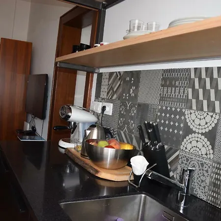 Lawyers Loft In Heritage Skyscraper