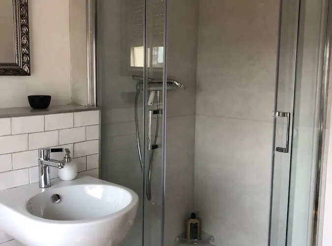 Lawyers Loft In Heritage Skyscraper Apartmán Lublaň