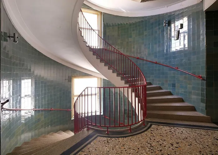 Lawyers Loft In Heritage Skyscraper Lublaň